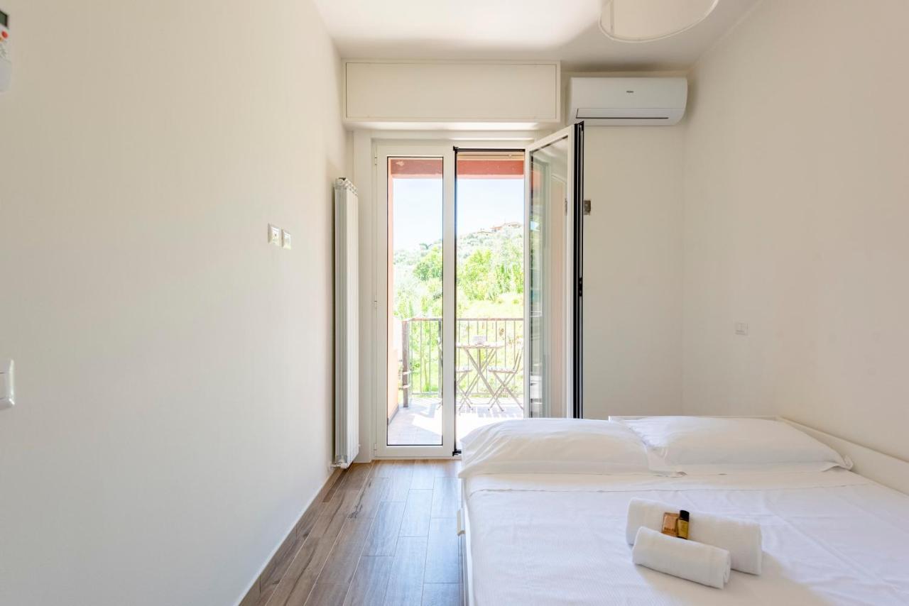 Joivy Lele Apartment With Swimming Pool Rapallo Eksteriør bilde
